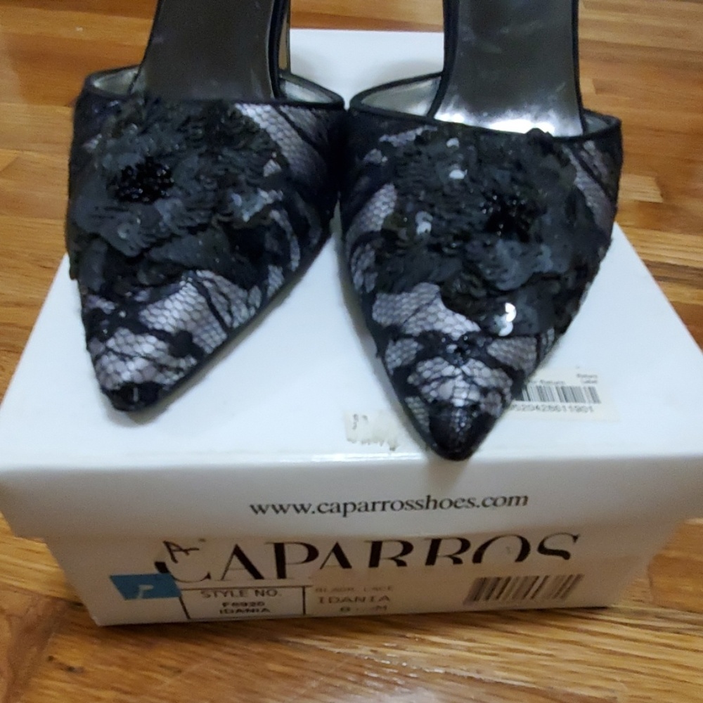 Heels - Picture 3 of 3